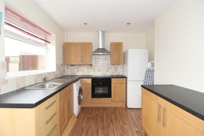 Image 3:2 bedroom End-of-terrace house to rent