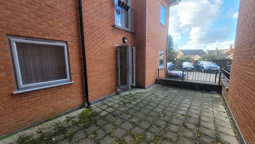 Image 3:2 bedroom Flat to rent