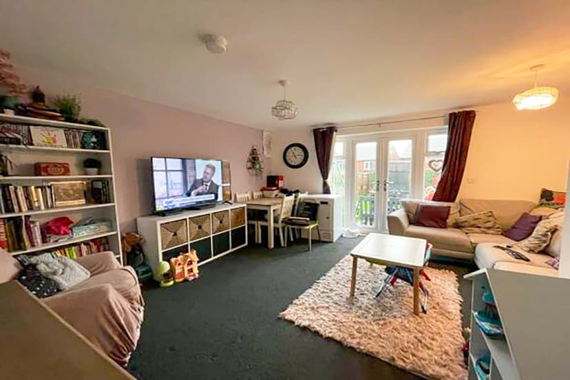 Image 3:3 bedroom Semi-detached house to rent