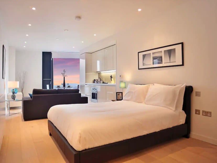 Image 2: Studio Flat to rent