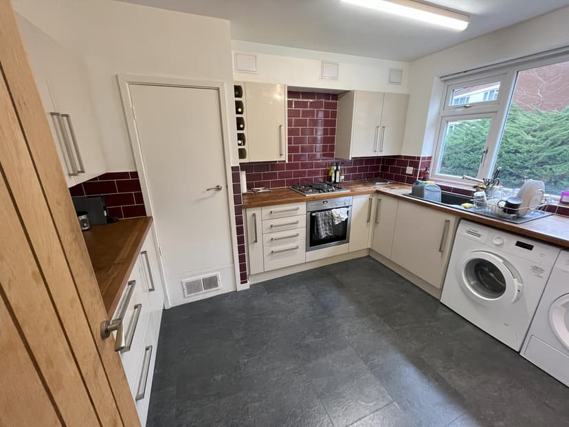 Image 3:2 bedroom Flat to rent