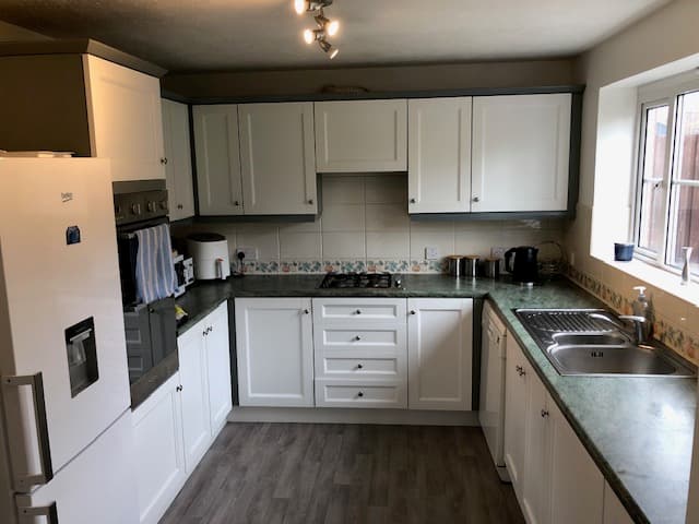 Image 2:4 bedroom Detached house to rent