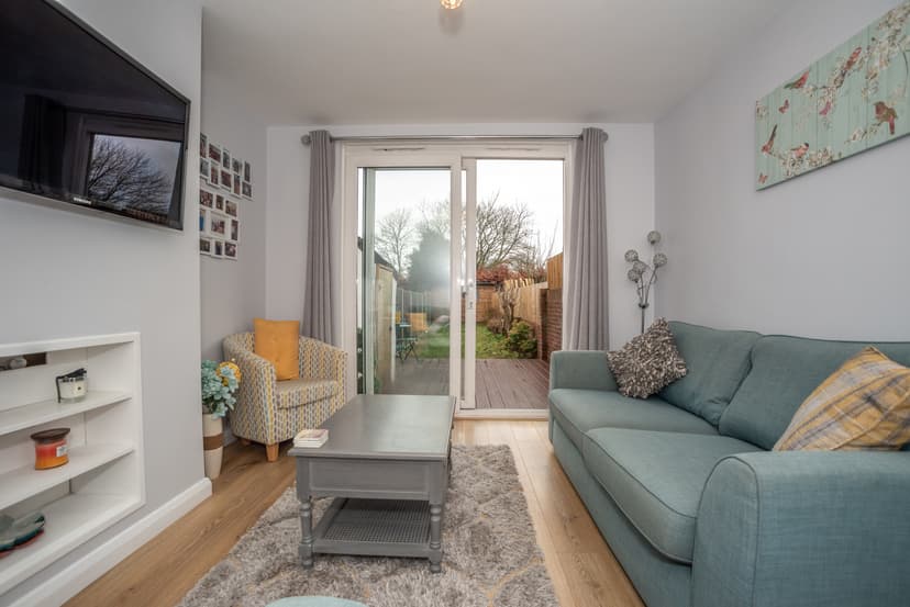 Image 1:2 bedroom Ground floor maisonette to rent