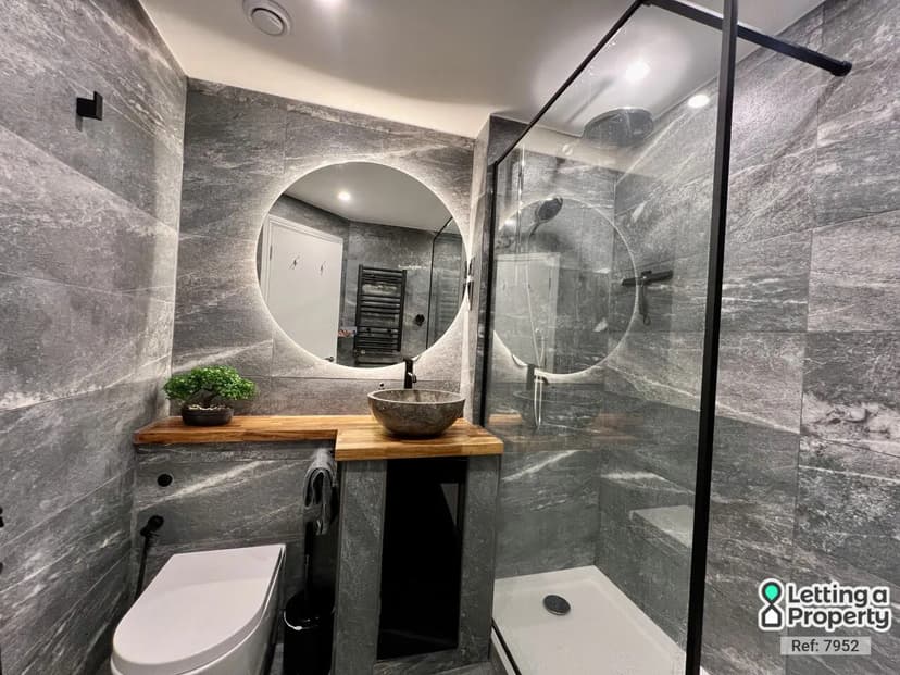 Image 3:2 bedroom Apartment or flat to rent