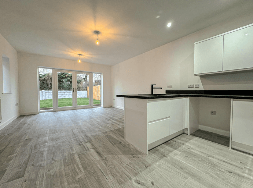 Image 3:2 bedroom Bungalow to rent