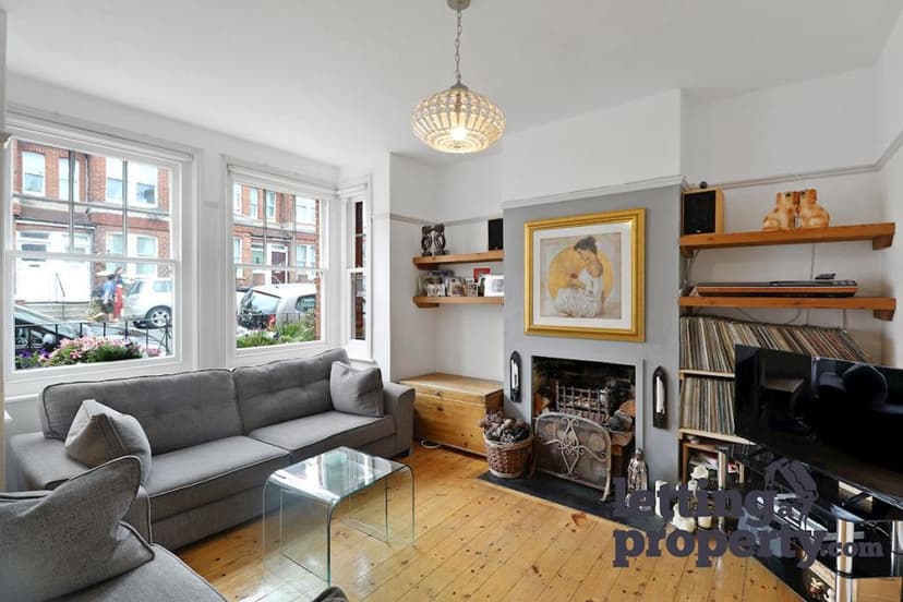 Image 2:2 bedroom Semi-detached house to rent