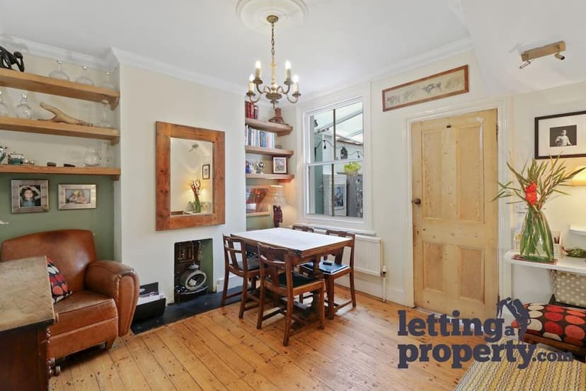 Image 2:2 bedroom Semi-detached house to rent