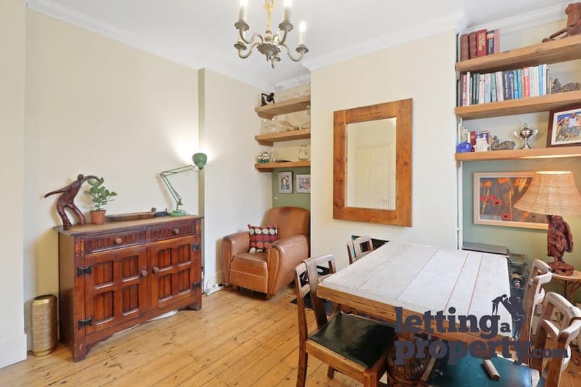 Image 3:2 bedroom Semi-detached house to rent