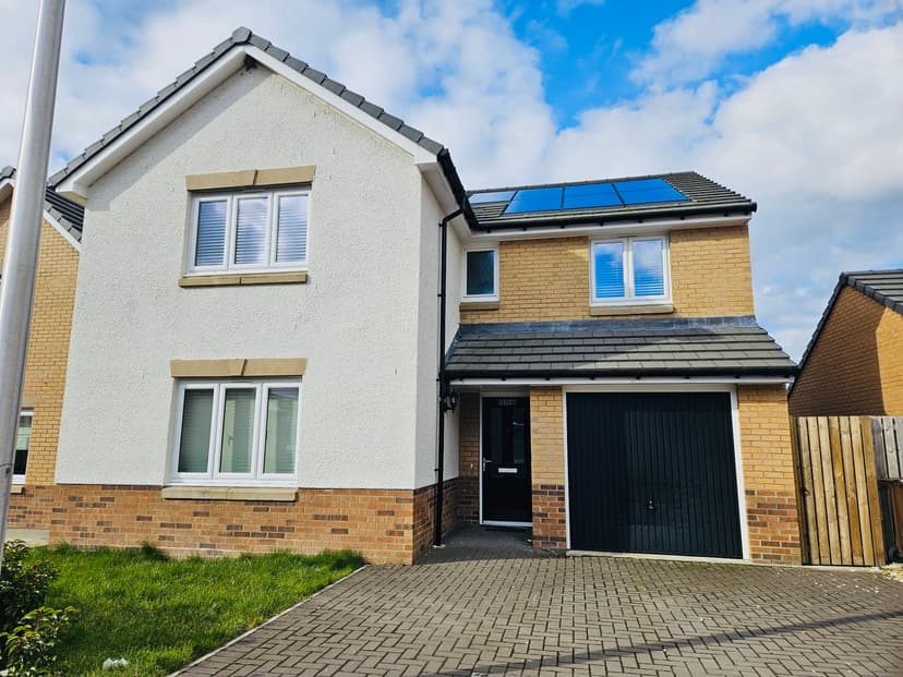 Image 1:4 bedroom Detached house to rent