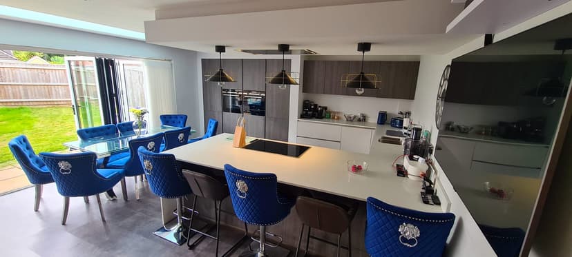 Image 3:4 bedroom Detached house to rent