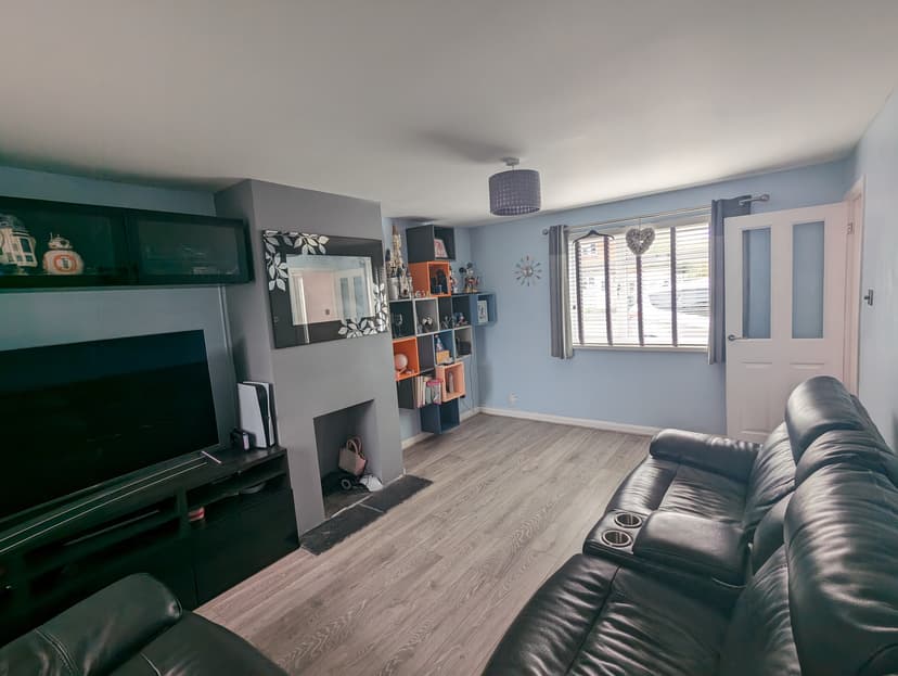 Image 3:3 bedroom End-of-terrace house to rent