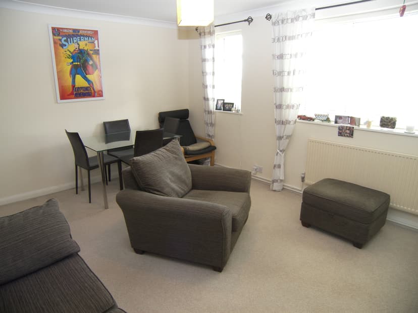 Image 3:2 bedroom Maisonette to rent