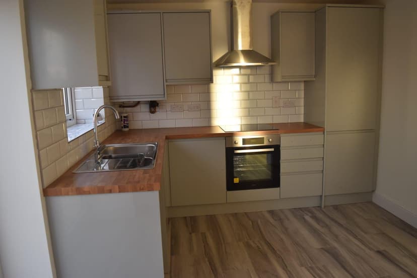 Image 3:2 bedroom Semi-detached house to rent