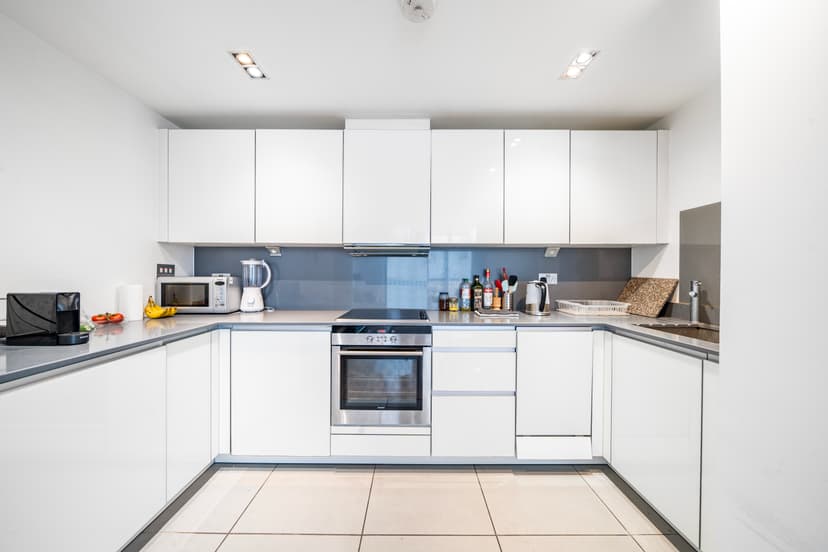 Image 3:2 bedroom Flat to rent