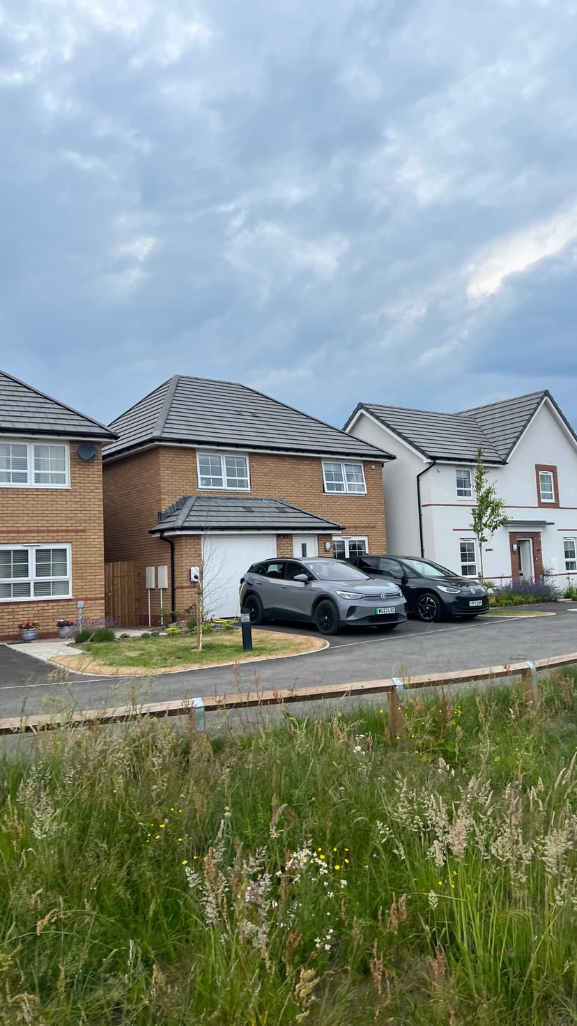 Image 1:4 bedroom Detached house to rent