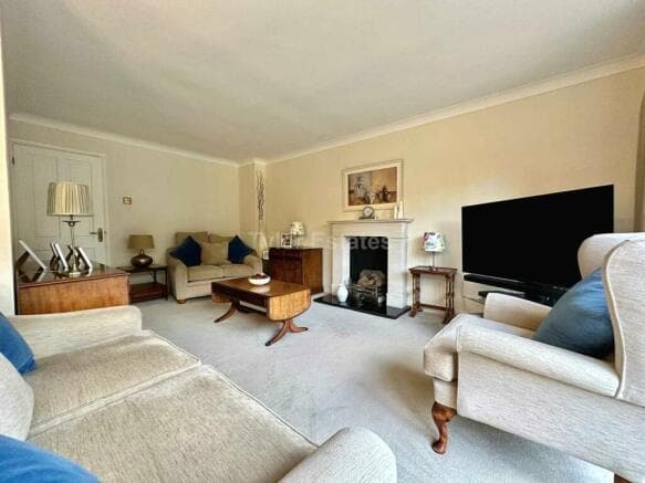 Image 3:3 bedroom Semi-detached house to rent