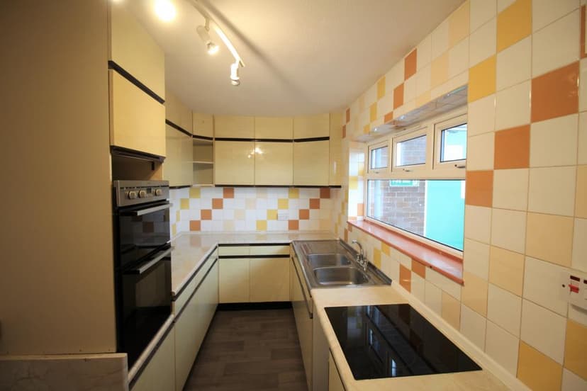 Image 1:2 bedroom Apartment or flat to rent