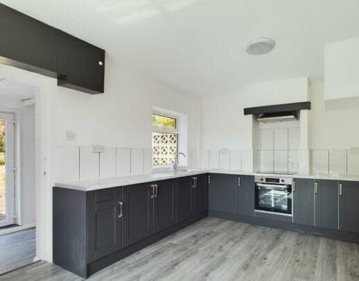 Image 3:2 bedroom End-of-terrace house to rent