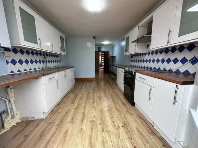 Image 3:4 bedroom Terraced house to rent