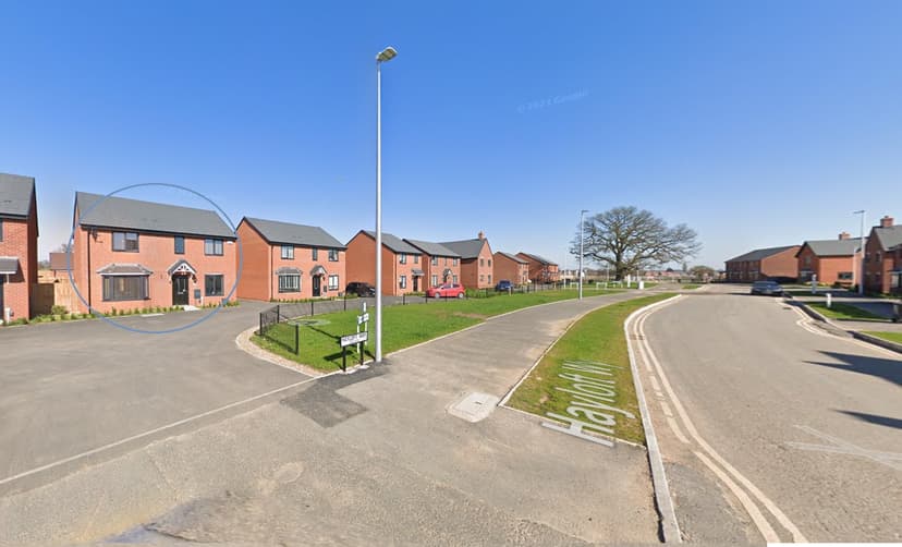 Image 3:4 bedroom Detached house to rent