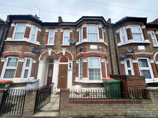 Image 1:4 bedroom Terraced house to rent