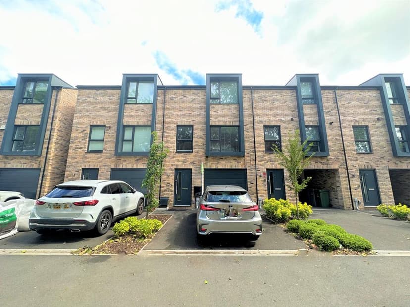 Image 1:3 bedroom Terraced house to rent