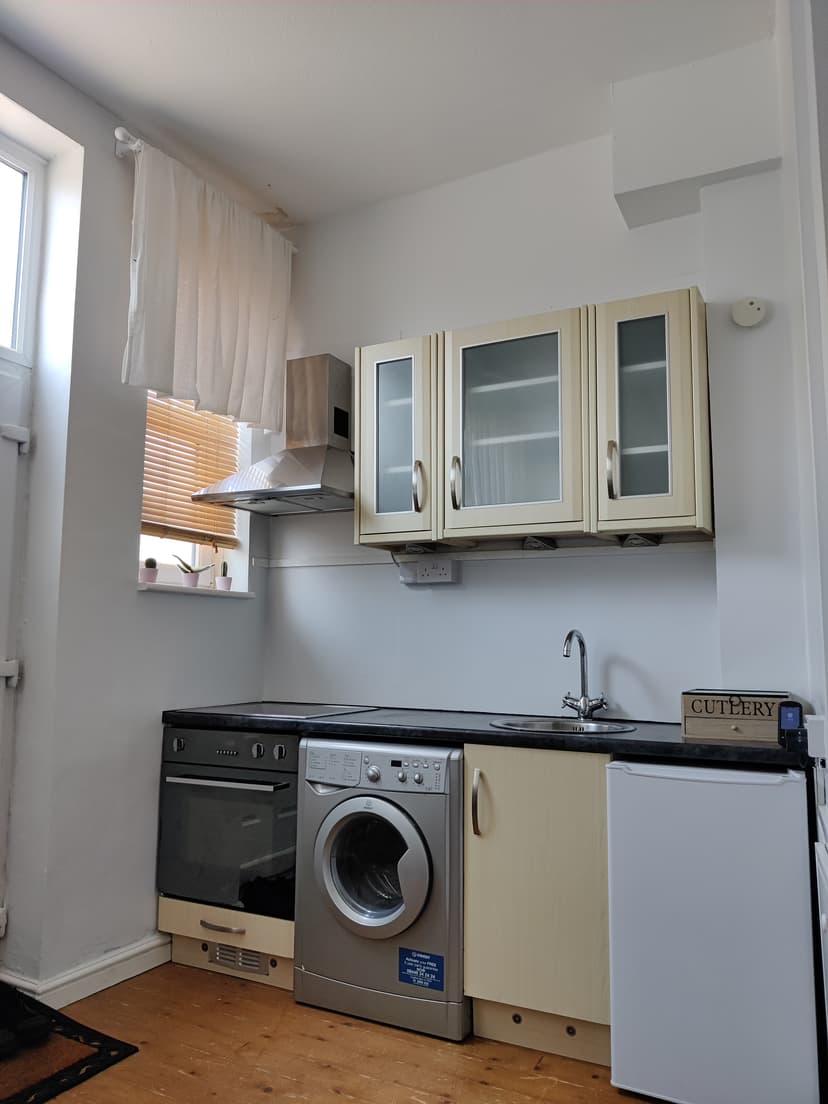 Image 2:1 bedroom Apartment or flat to rent