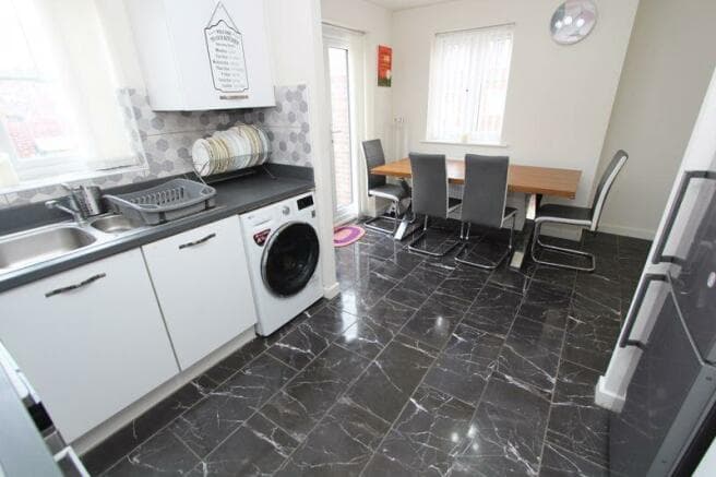 Image 3:3 bedroom Detached house to rent