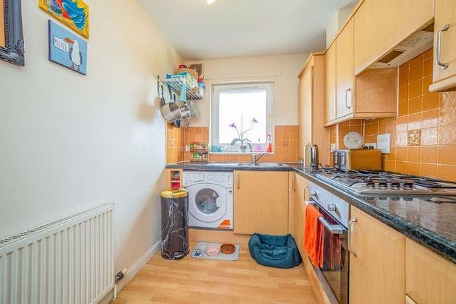 Image 3:2 bedroom Flat to rent