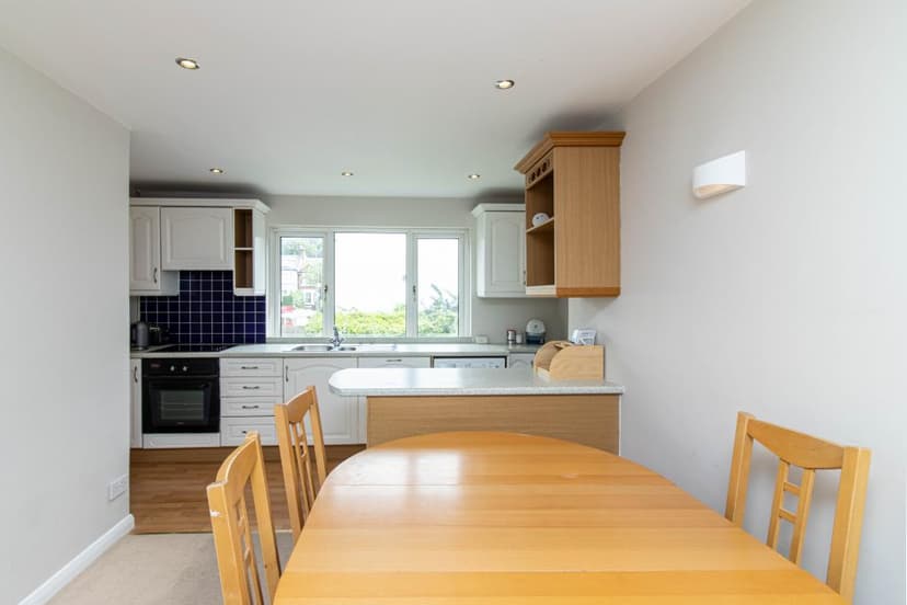 Image 3:2 bedroom Apartment or flat to rent