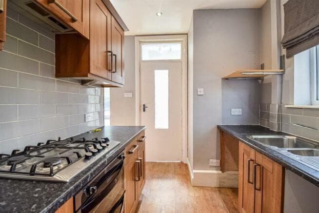 Image 1:3 bedroom Semi-detached house to rent