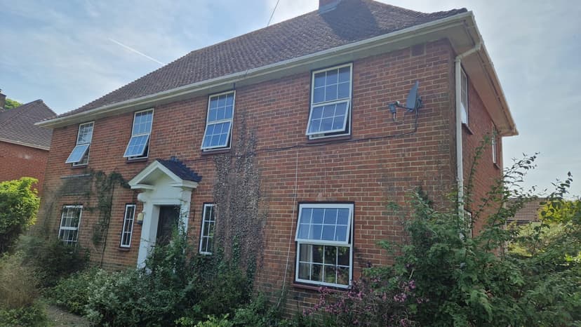 Image 1:4 bedroom Detached house to rent