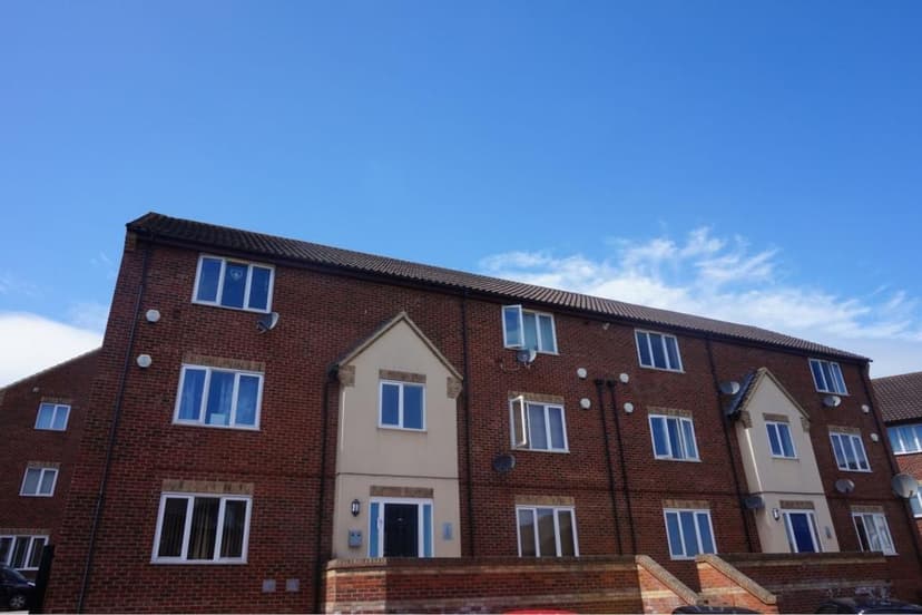 Image 1:1 bedroom Apartment or flat to rent