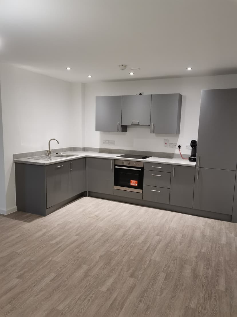 Image 1:1 bedroom Apartment or flat to rent