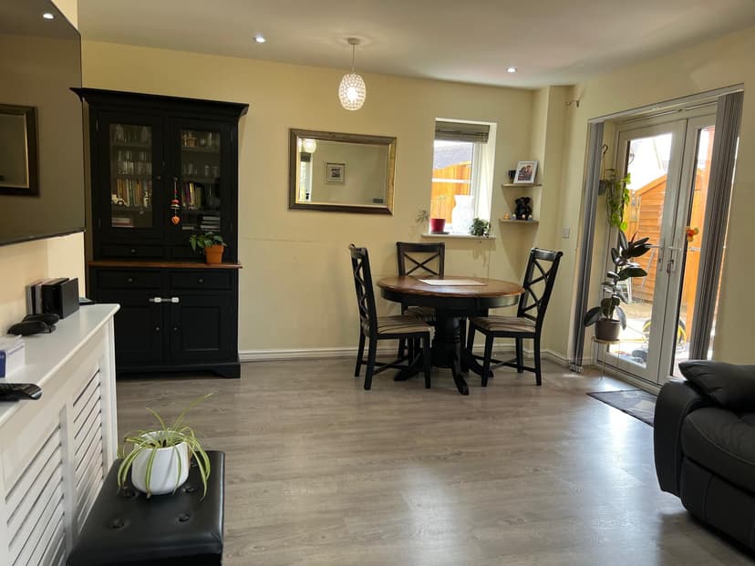 Image 3:3 bedroom End-of-terrace house to rent