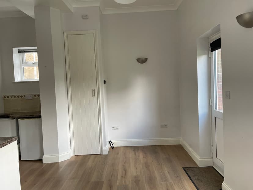 Image 3:1 bedroom Flat to rent