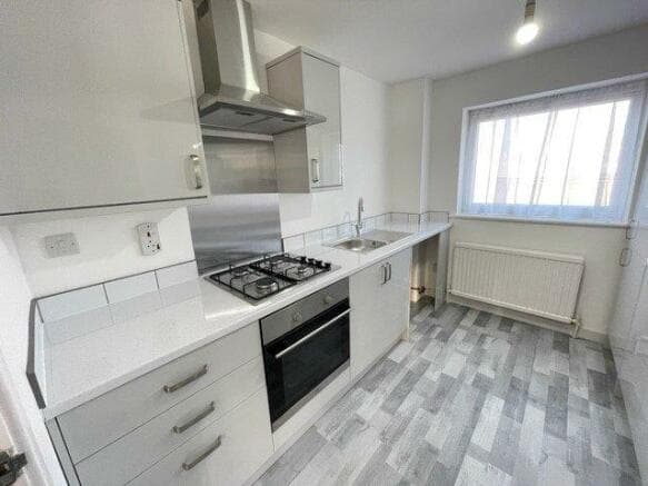 Image 2:1 bedroom Apartment or flat to rent