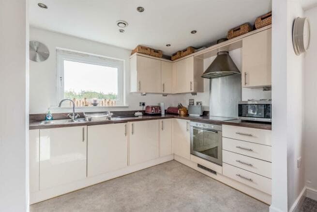 Image 3:2 bedroom Apartment or flat to rent