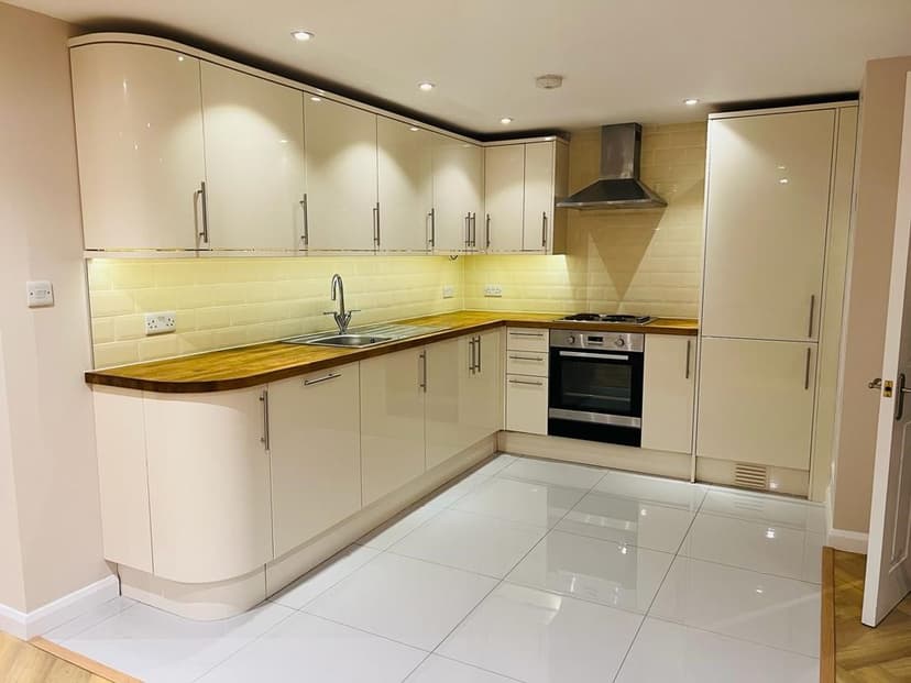 Image 1:2 bedroom Apartment or flat to rent