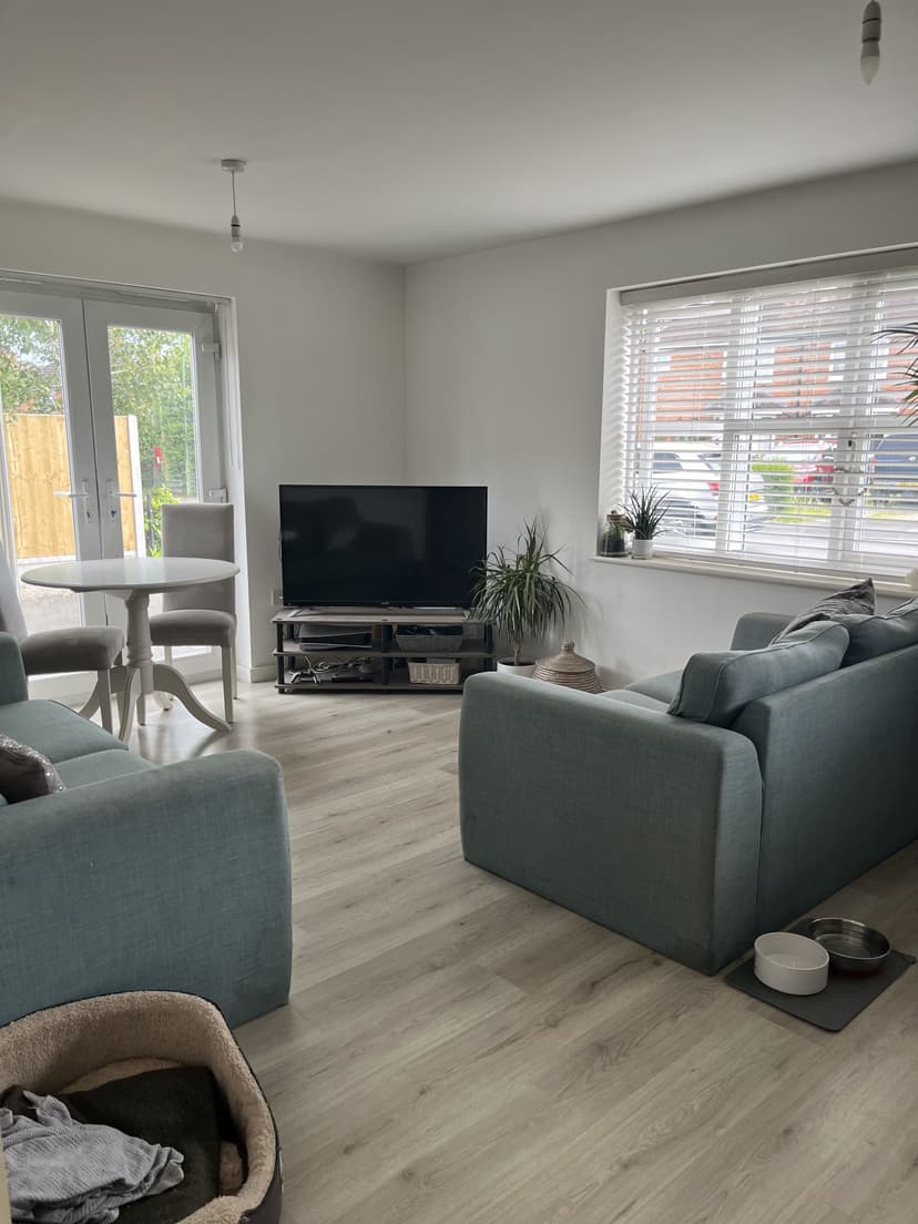 Image 2:1 bedroom Apartment or flat to rent