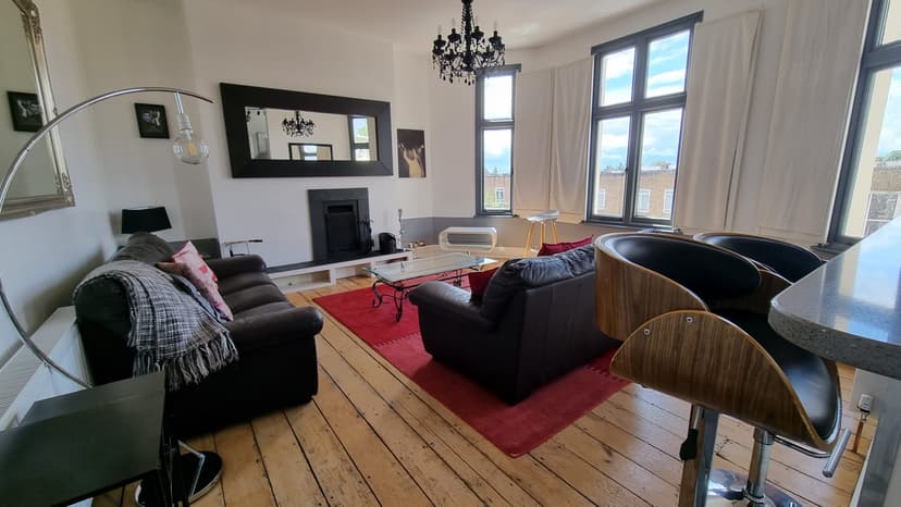 Image 1:2 bedroom Apartment or flat to rent