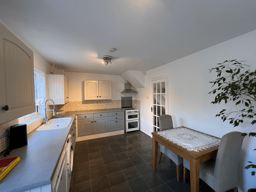 Image 1:3 bedroom Terraced house to rent