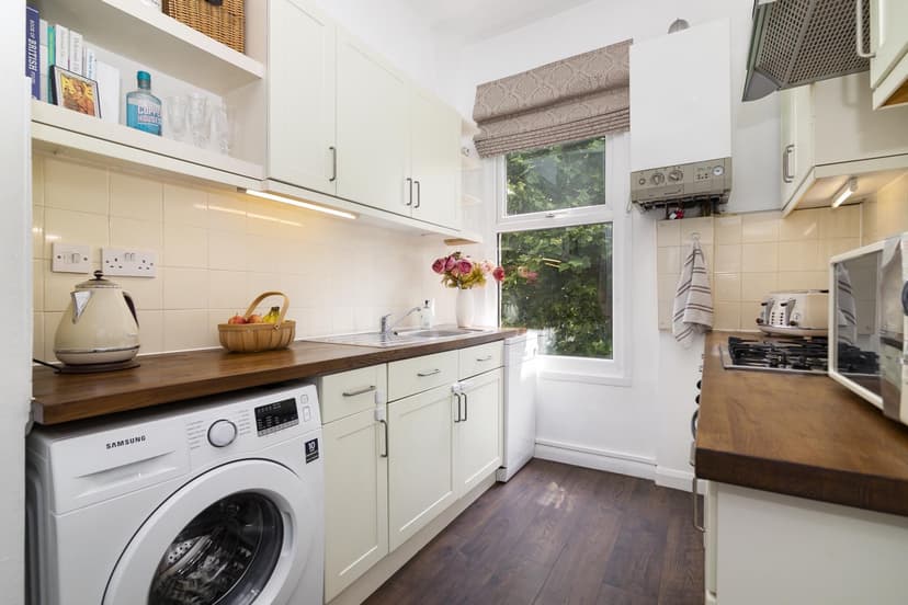 Image 1:2 bedroom Flat to rent