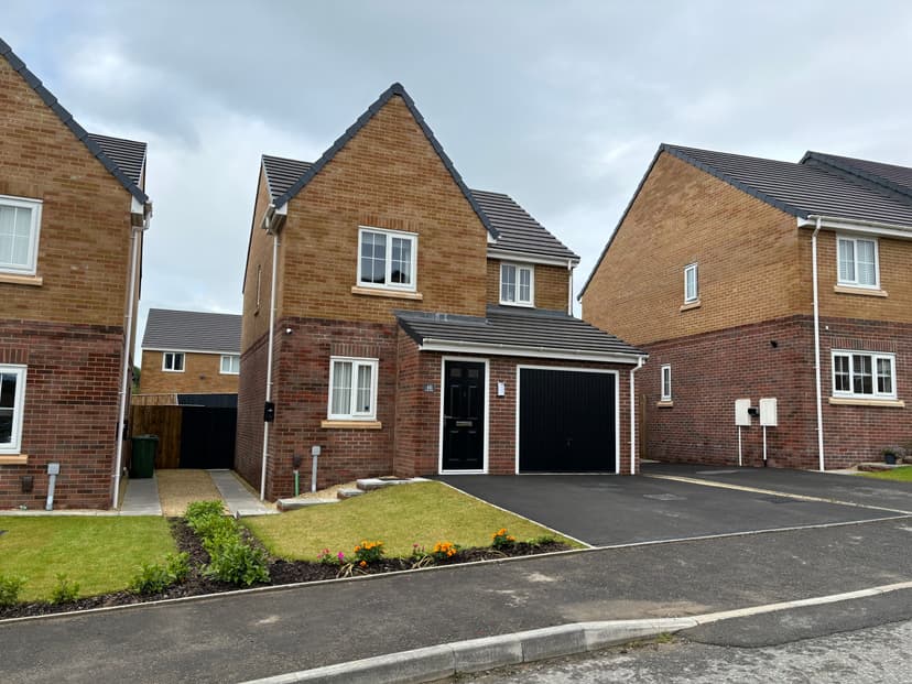 Image 1:3 bedroom Detached house to rent