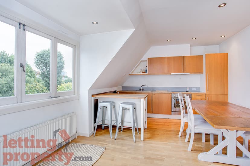 Image 1:1 bedroom Apartment or flat to rent