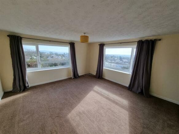 Image 2:2 bedroom Flat to rent