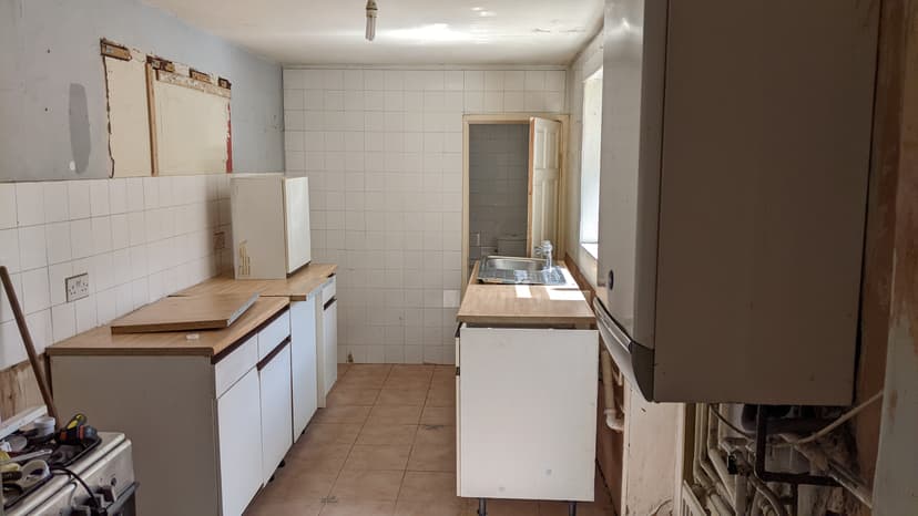 Image 3:4 bedroom End-of-terrace house to rent