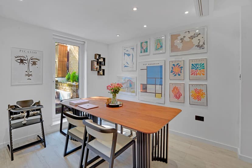 Image 3:2 bedroom Maisonette to rent