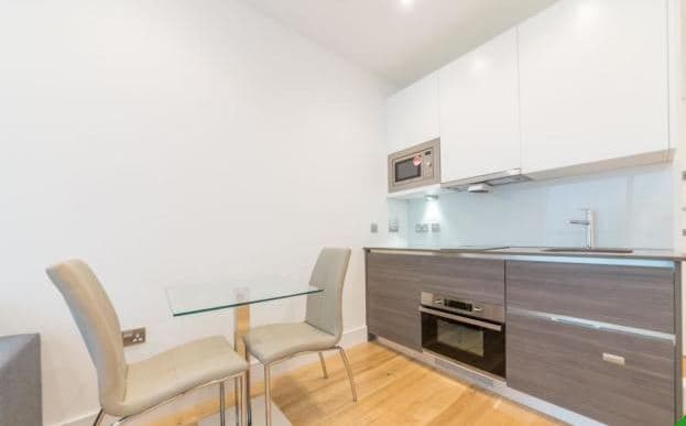 Image 1:1 bedroom Flat to rent