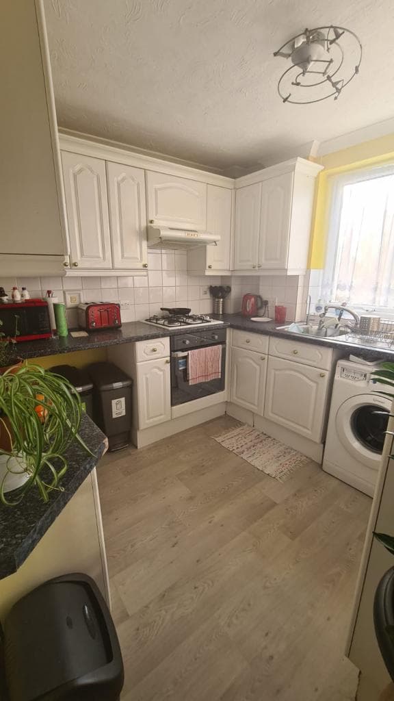 Image 2:2 bedroom Flat to rent